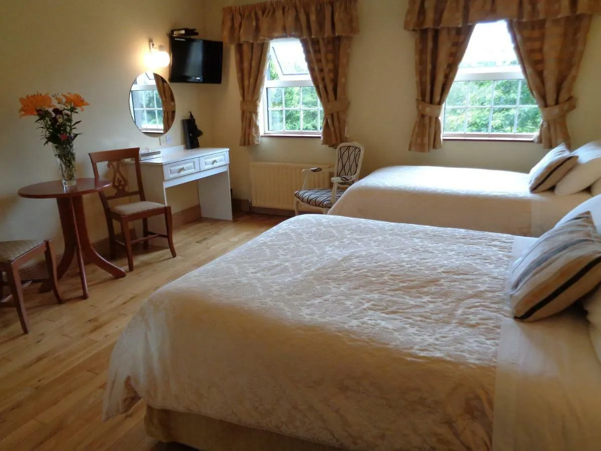 Redwood Bed & Breakfast Killarney 4*,  Ireland